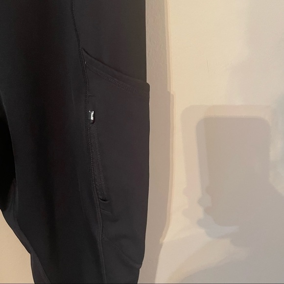 Athleta Thigh Pocket Full Length Leggings - Picture 2 of 8